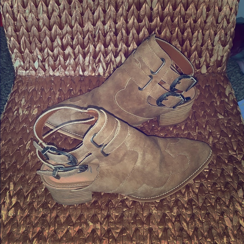 Mi.iM Western Open Heel Booties - Camel - Size 8